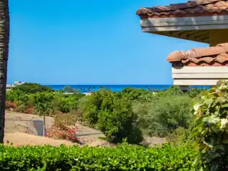 Light-Filled Home in Hokulani Golf Villas