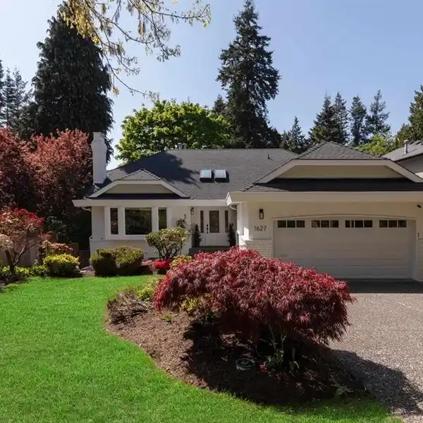 SPACIOUS HOME WITH WALKOUT BASEMENT