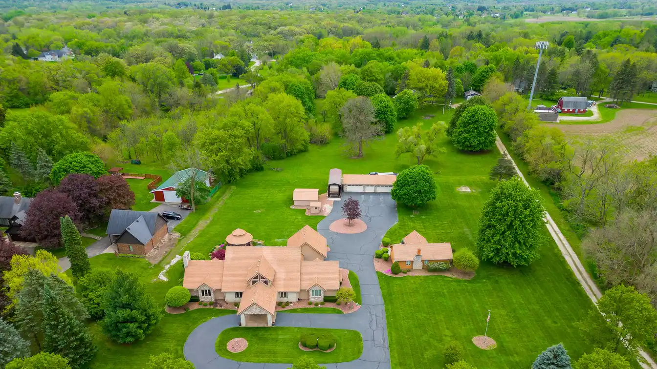 Exquisite Custom Residence Blending Luxury and Comfort