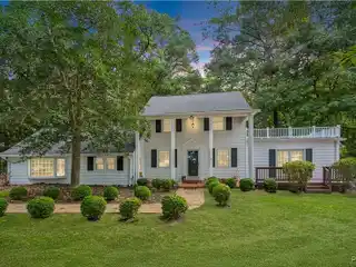Private 11-Acre Waterfront Retreat on the Warwick River