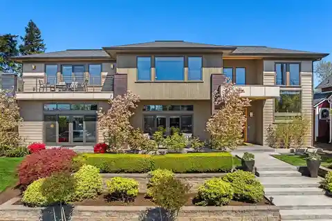 Gorgeous Custom Contemporary in West of Market