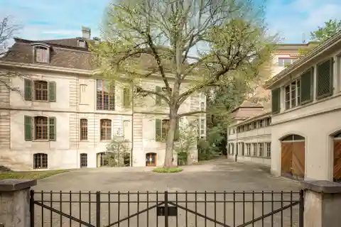 Historic Villa - Baslerhof in Basel