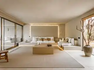 Beachfront Retreat with World-Class Amenities