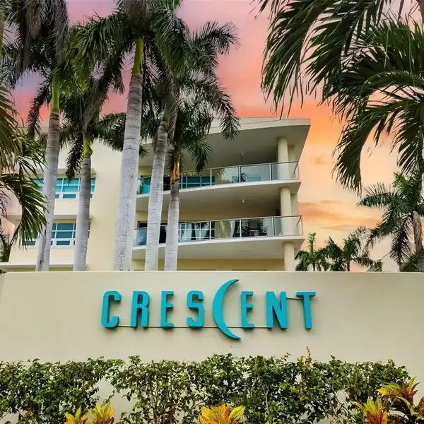 SPACIOUS BEACHFRONT CONDO