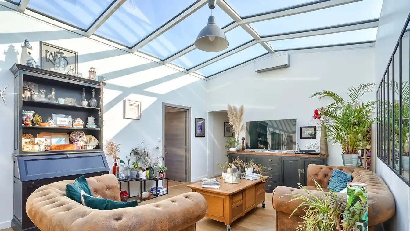 Unique Loft in Sought-after Hoche
