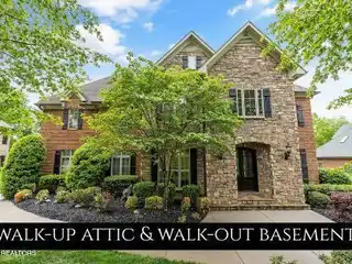 Lovely Home in Sought-after Whittington Creek