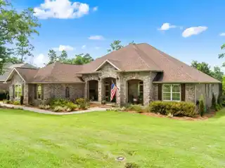 Custom Estate in Prestigious Nature Trail