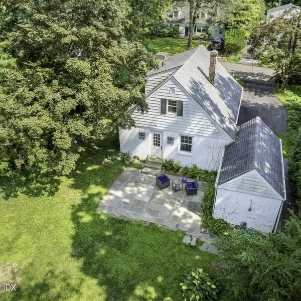 BUILD YOUR DREAM IN COVETED GREENWICH ENCLAVE