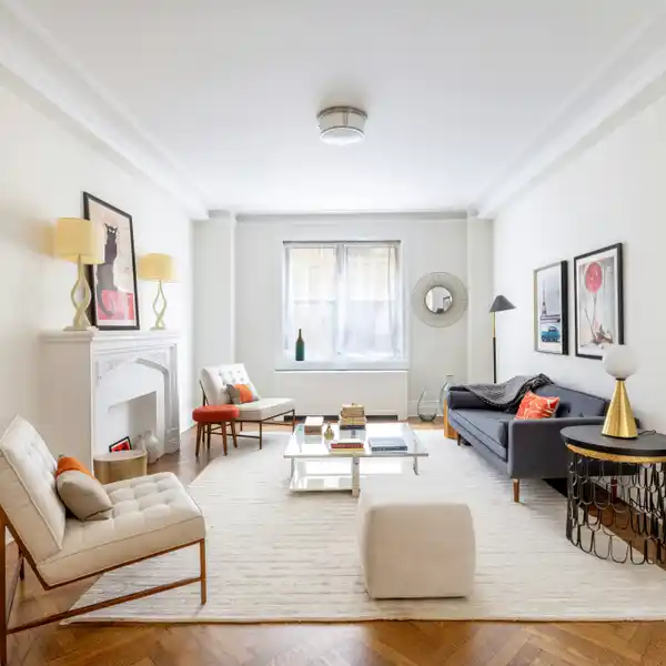 CLASSIC ELEGANCE WITH MODERN LUXURY TOUCHES