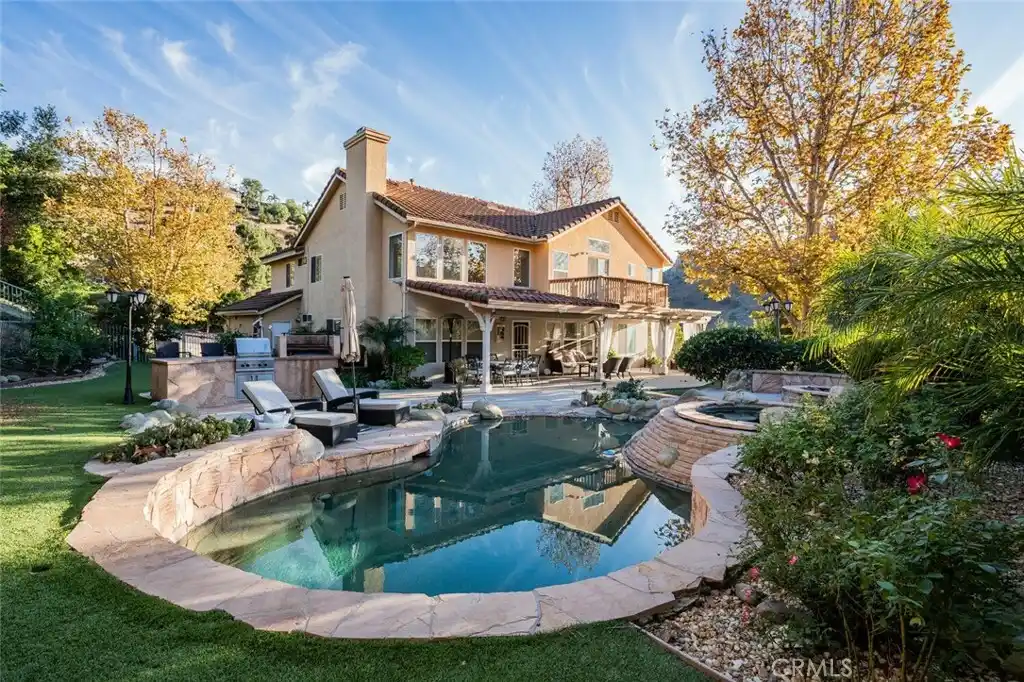 Luxury Executive Home in Coveted Stonegate