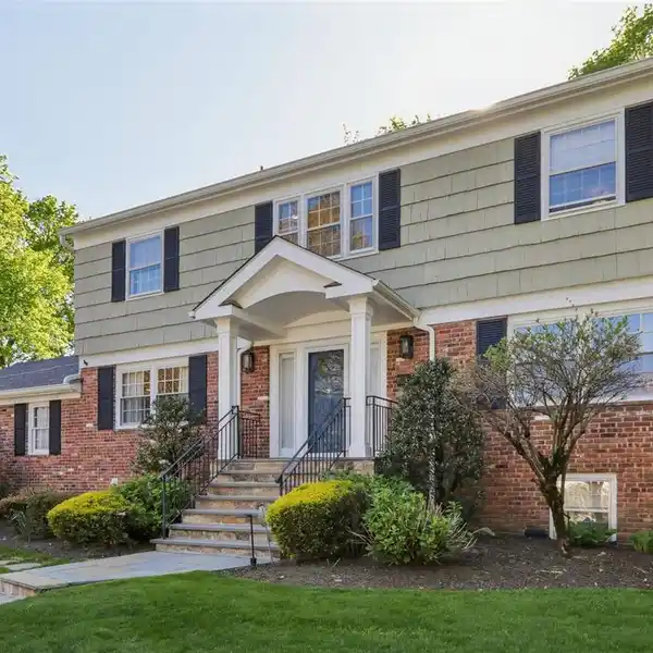 STUNNING COLONIAL WITH BLUESTONE PATIO & GARAGE