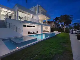 One-of-a Kind Contemporary Home Melding Form and Function