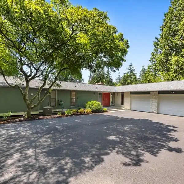 UPDATED ESTATE WITH STUNNING VIEWS