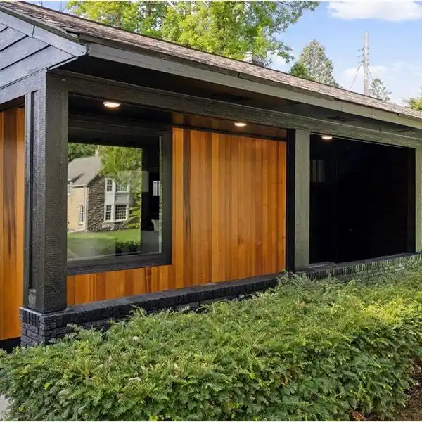 DESIGNER RENOVATION MEETS STATE-OF-THE-ART TECHNOLOGY