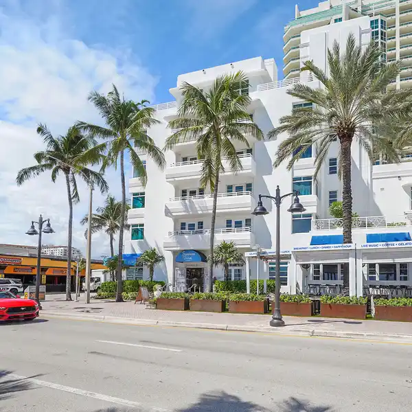 STUNNING OCEAN FRONT LUXURY HOME