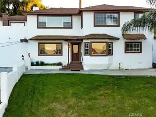 Custom Home with Exquisite Views Nestled in Vista