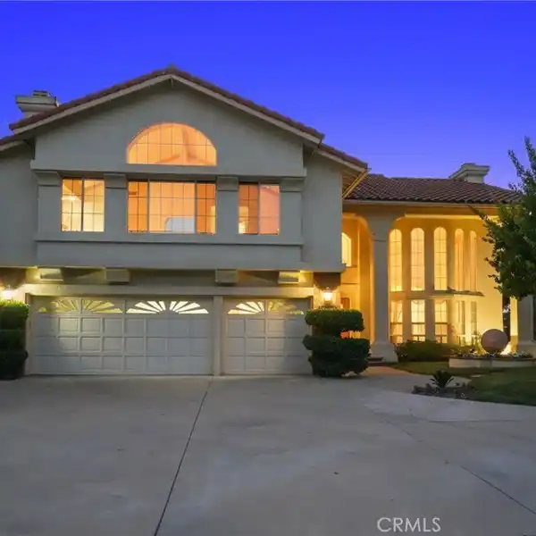 INCREDIBLE SHOWCASE IN PORTER RANCH ESTATES