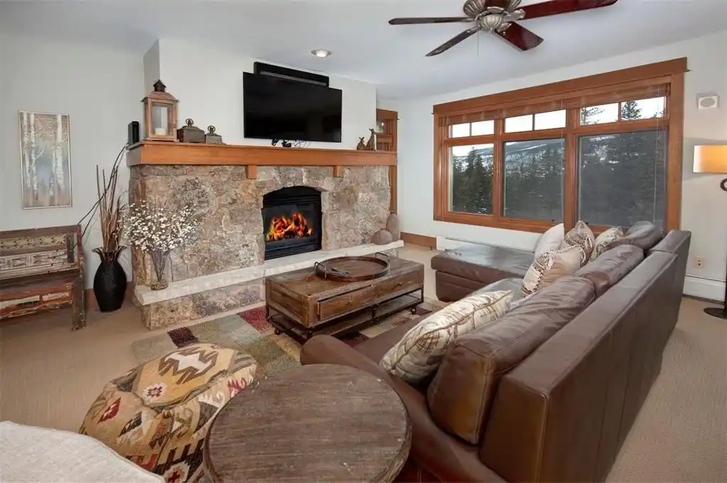 Premier Ski-in/ski-out Residence at Lone Eagle