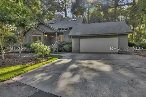 Unlock a Luxury Lifestyle