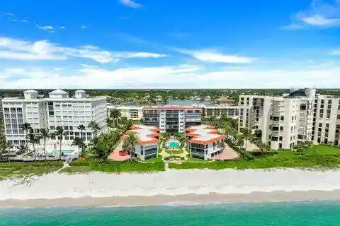 Luxurious Gulf-View Condo