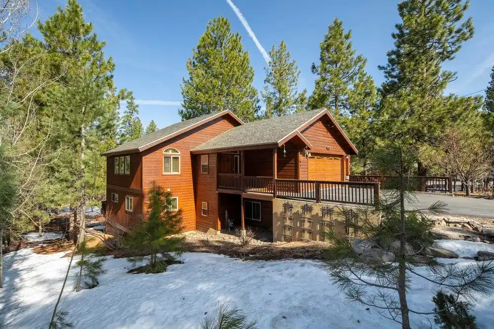 Immaculate Glenshire Retreat