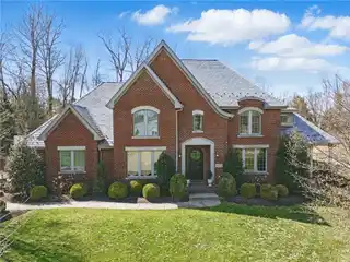 Exceptional Home in Deerfield Manor