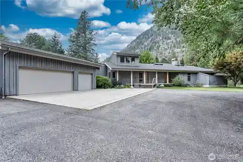 Serene Custom Home Across from Resort