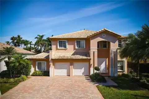 Prestigious Doral Isles Riviera