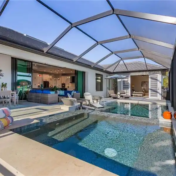 A DELIGHTFUL WATERFRONT LIFESTYLE IN CAPE CORAL