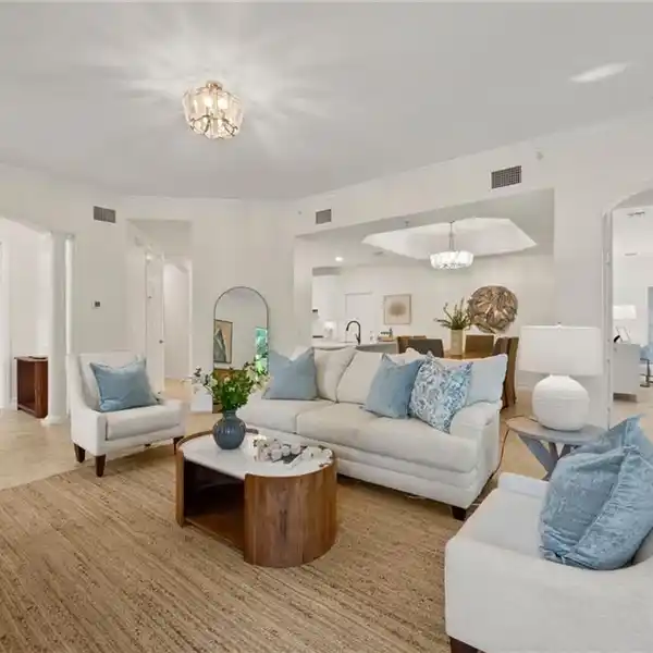 PRIVATE PRESERVE-VIEW CONDO WITH RITZ AMENITIES