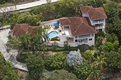 Adagio Villa
