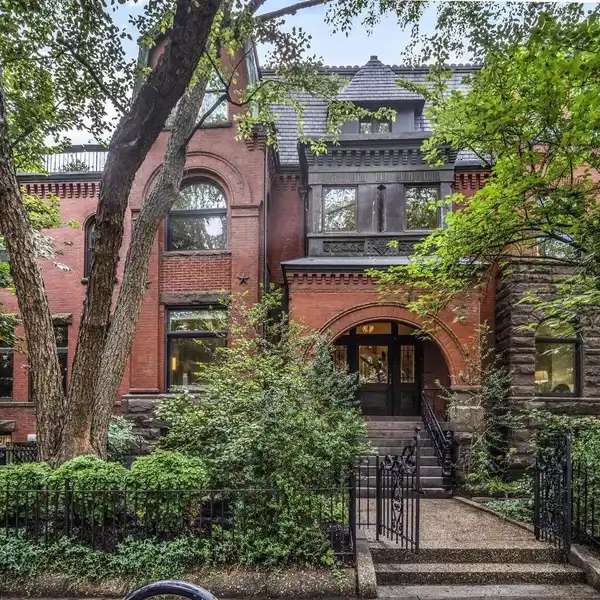 ARCHITECTURALLY SIGNIFICANT HOME IN DUPONT CIRCLE