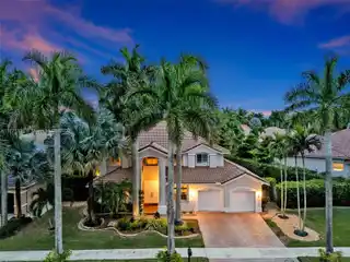 Magnificent Residence in Weston Hills Golf Country Club