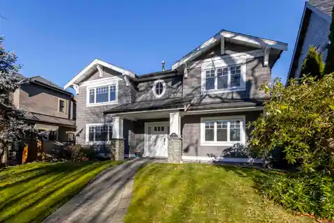 Welcoming Luxury Home