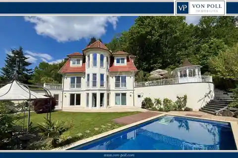 Exquisite Residential Building with Versatile Extras
