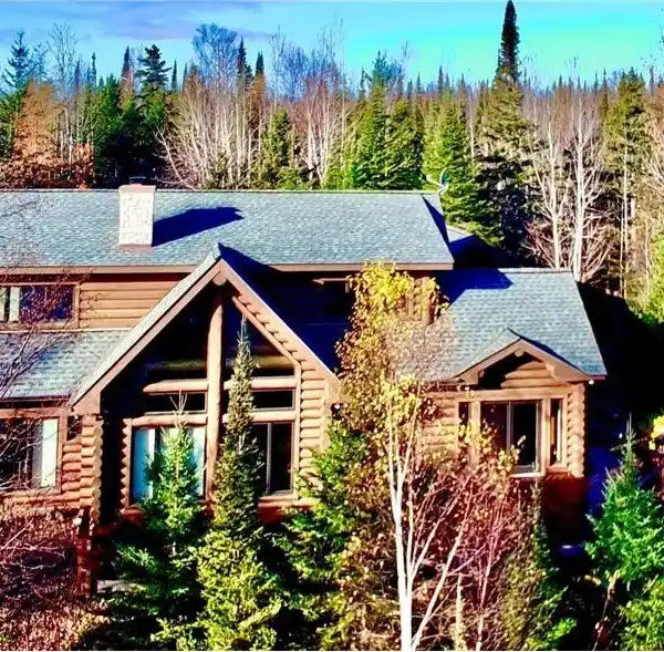 LUXURY NORTH SHORE CABIN ON LAKE SUPERIOR