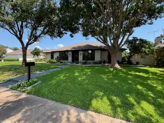 Modern Ranch Redesign with Vaulted Open Living Spaces