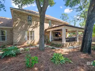 Elegant Fairhope Fruit and Nut District