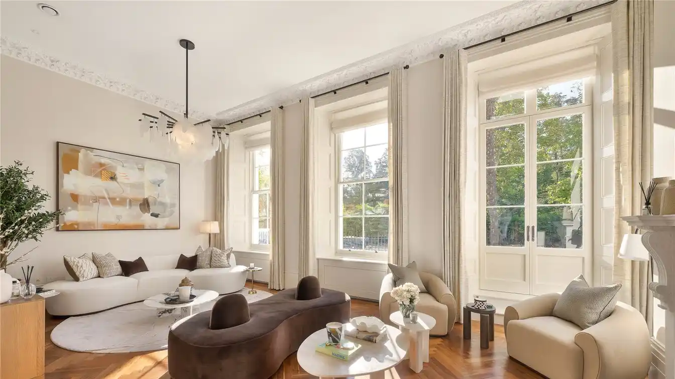 Exquisite Triplex Maisonette
