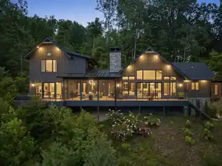 Mountain Modern Residence