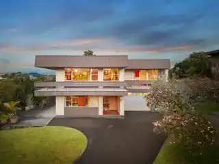 Divine and Iconic 1970’s Residence