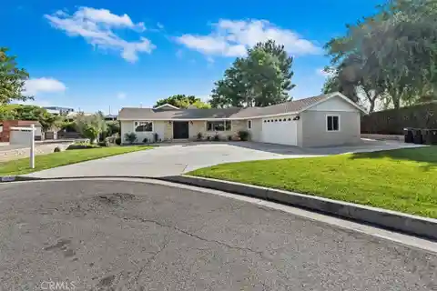 Newly Remodeled Entertainer's Delight