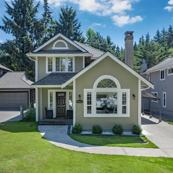 TASTEFULLY MODERNIZED HOME