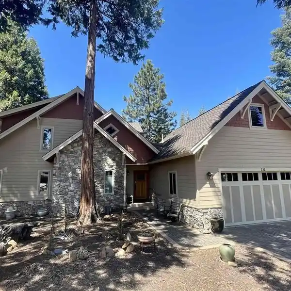 INDOOR-OUTDOOR BLISS IN TRUCKEE’S PREMIER SETTING