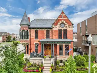 Venetian Gothic Landmark in Vibrant Neighborhood