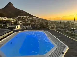 Luxury Penthouse with Rooftop Terrace