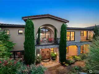 Exquisite View Estate