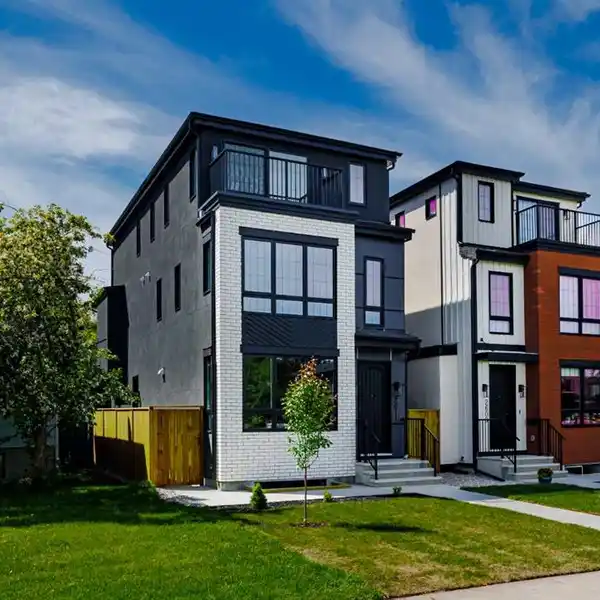 UNPARALLELED LUXURY AND VERSATILITY