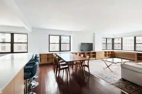 Park Avenue High-Floor Corner Condo