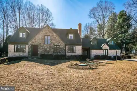 Custom Colonial with Lush Private Grounds